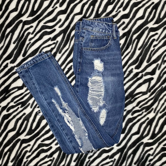 Fashion Nova Blue Ripped Jeans - Picture 1 of 4